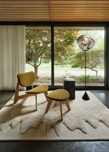 Slab Natural Wood Lounge Chair | Brown Choko Leather | Tom Dixon