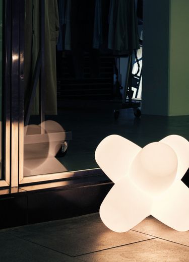 Jack Large Portable Light | Matte White | Tom Dixon
